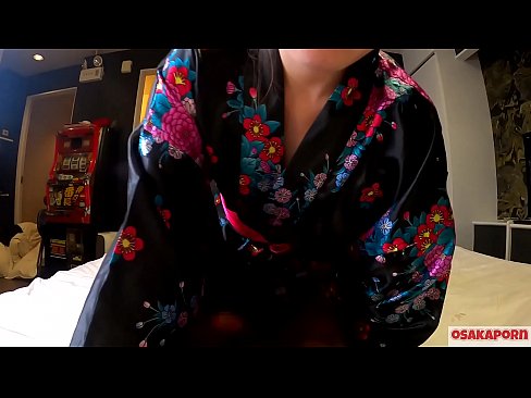 ❤️ Keçika ciwan a cosplay ji seksê hez dike ku bi orgazmê bi şûjinek di hespêk û blowjob de. Keçika Asyayî ya bi pisîka porî û bi cil û bergên kevneşopî yên Japonî di vîdyoya amator de ku masturbasyona bi pêlîstokên qijikê nîşan dide. Sakura 3 OSAKAPORN. ❤️❌ Porno li me ﹏